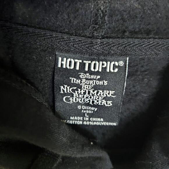 Hot Topic Disney SzL Tim Burton's The Nightmare Before XMas. Hoodie Sweatshirt. - Picture 2 of 7